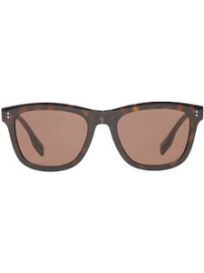 Burberry lunettes de soleil à monture carrée - Marron