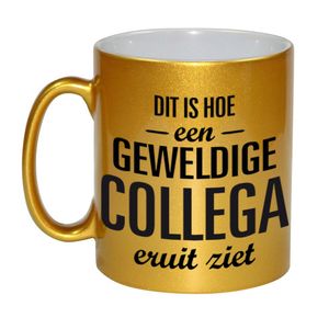 Gouden geweldige collega cadeau koffiemok / theebeker 330 ml