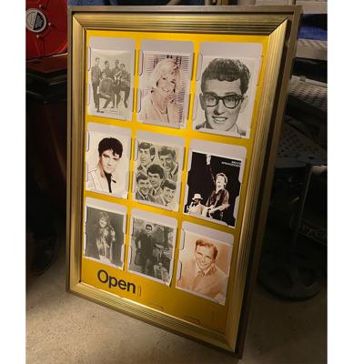Publicatie Bord, Dubbelzijdig in Gouden Frame - 83 x 124cm - Origineel