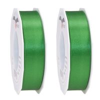 2x Luxe groene satijnen lint rollen 2,5 cm x 25 meter cadeaulint verpakkingsmateriaal - Cadeaulinten