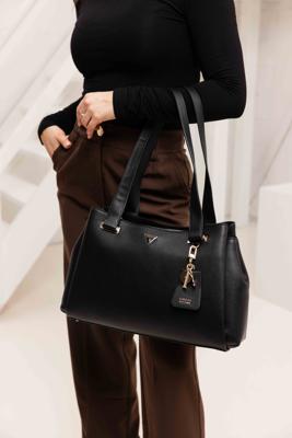 Guess Evie Girlfriend Carryal Handtas Dames Zwart - Maat One Size - Kleur: Zwart | Soccerfanshop Guess Evie Girlfriend Carryal Handtas Dames Zwart - Maat One Size - Kleur: Zwart | Soccerfanshop