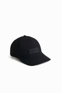 Pet met logo op plaatje en teksten - BLACK - U