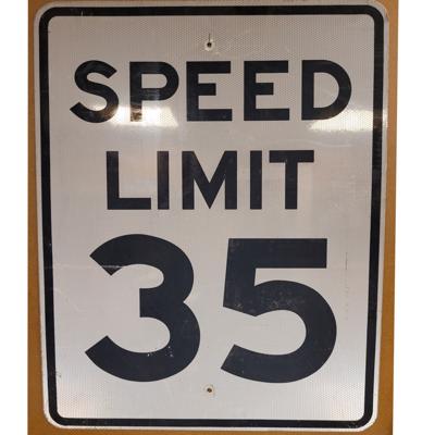 Speed Limit 35 Street Sign - Original 76,5 x 61 cm