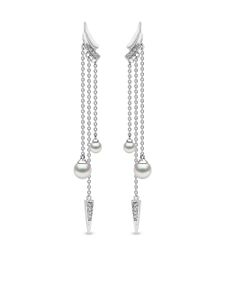 Yoko London boucles d'oreilles pendantes Trend en or blanc 18ct ornées de diamants et de perles - Argent