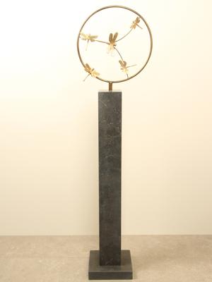 Bronzen sculptuur ring met 5 messing libellen, Ø 32 cm