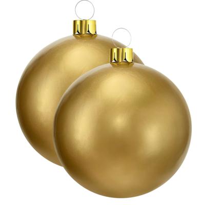 Mega grote decoratie kerstbal - 2x - 65 cm - goud - opblaasbaar