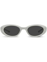 Gentle Monster lunettes de soleil Blanc G12 à monture ovale - Gris