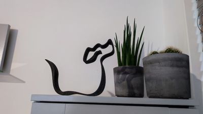 Minimalistic Dog statue