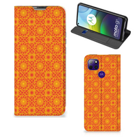 Motorola Moto G9 Power Hoesje met Magneet Batik Oranje - thumbnail