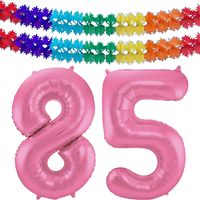 Grote folie ballonnen cijfer 85 in het glimmend roze 86 cm en 2x feestslingers