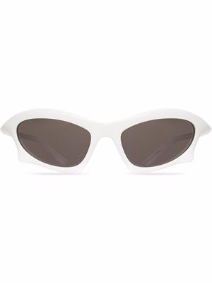 Balenciaga Eyewear lunettes de soleil Bat à monture rectangulaire - Blanc