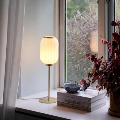 Tafellamp messing en opaalglas met schakelaar en E27 fitting Nordlux Milford 48 cm