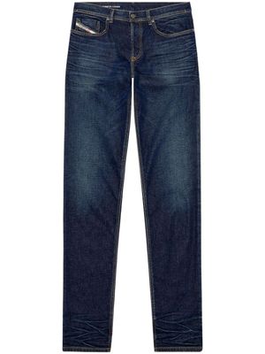 Diesel jean cigarette D-Finitive à taille basse (2023) - Bleu