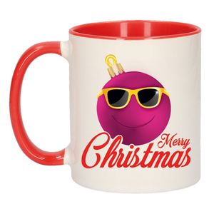 Merry Christmas kerstcadeau kerstmok rood kerstbal roze met zonnebril 300 ml    -