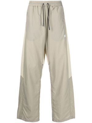Reebok pantalon de jogging à taille élastiquée - Tons neutres
