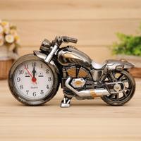 Cartoon motorfiets Alarm Clock slaapkamer kunststof aanwijzer wekker grootte: 23 * 13 * 6 cm (zwart goud)