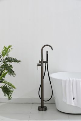 Vrijstaande badkraan SaniClear Iron Pro | Hoogte uitloop 100 cm | Draaibare uitloop | Mengkraan | Rond | Verouderd ijzer - Gunmetal