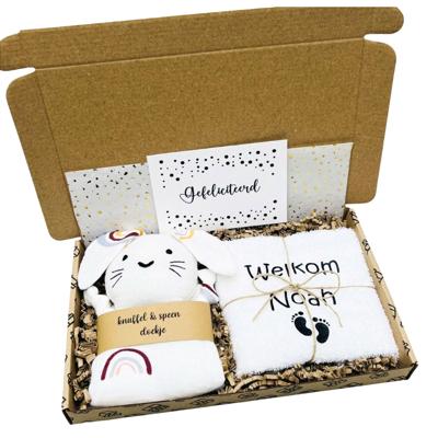 Slabbetje Met Eigen Naam Knuffeldoekje Kraam Cadeau Slabbetje Met Eigen Naam Knuffeldoekje Kraam Cadeau