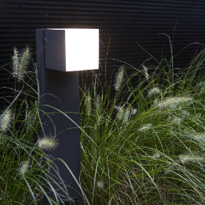 Buitenlamp met stopcontact staand antraciet &apos;Cuba&apos; led lamp 75 cm