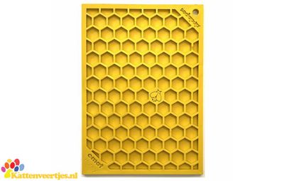 Sodapup Lickmat Honeycomb Small – Yellow 1st.