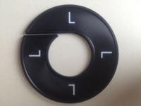 Maatring 9cm zwart/wit L