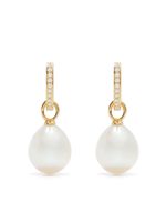 Kiki McDonough boucles d'oreilles Classics en or 18ct ornées de perles et de diamants - Blanc