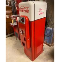 W-64 Wurlitzer Nostalgic Vendo 44 Replica As Is