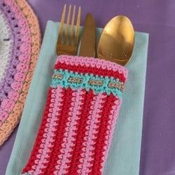 Yarn and Colors Colorful Christmas Cutlery Keeper Haakpakket 037 Cotton Candy