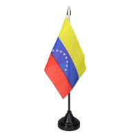 Vlag Venezuela tafelvlaggetjes - 1x stuks - 10 x 15 cm vlag - met zwarte standaard