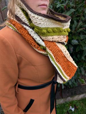 Haakpatroon AutumnDot - Herfstige sjaal gehaakt met Durable Cosy garen