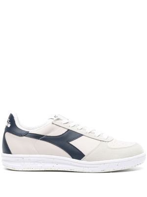 Diadora baskets B.Elite ACBC à empiècements superposés - Tons neutres