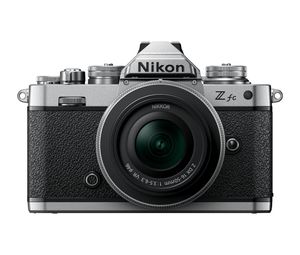 Nikon Z fc + 16-50 VR MILC 20,9 MP CMOS 5568 x 3712 Pixels Zwart, Zilver