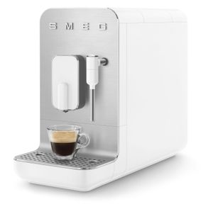 SMEG Volautomatische Koffiemachine met melkopschuimer - 1350 W - Wit - 1.4 liter - BCC12WHMEU