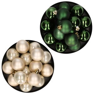 Kerstversiering kunststof kerstballen mix champagne/ donkergroen 4 en 6 cm pakket van 80x stuks