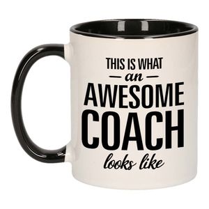 Awesome coach / Geweldige coach mok / beker zwart wit 300 ml - Cadeau mokken