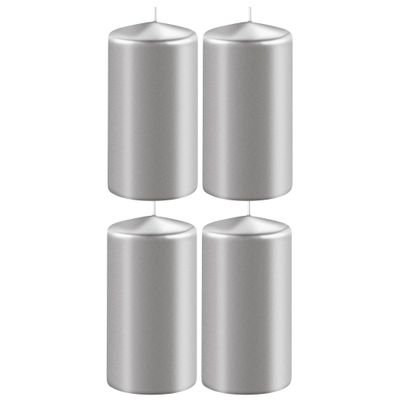 4x Metallic zilveren cilinderkaarsen/stompkaarsen 6 x 10 cm 36 branduren