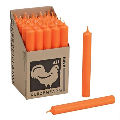 Hahn Dinerkaarsen - 25x stuks - oranje - H18 cm - 7 branduren - kandelaar Hahn Dinerkaarsen - 25x stuks - oranje - H18 cm - 7 branduren - kandelaar