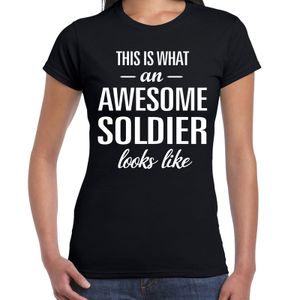 Awesome soldier / militair cadeau t-shirt zwart voor dames 2XL  -
