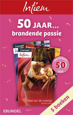 50 jaar... brandende passie - Olivia Gates, Kate Hardy, Heidi Rice, Michelle Celmer, Kristi Gold - ebook