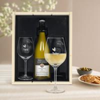 Wijnpakket met glas - Maison de la Surprise Chardonnay (Gegraveerde glazen)