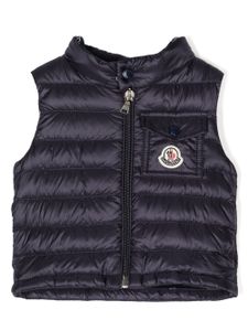 Moncler Enfant logo-patch padded gilet jacket - Bleu