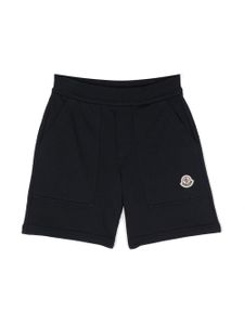 Moncler Enfant short en coton à patch logo - Bleu