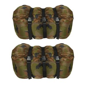 Set van 2x stuks warme 1 persoons mummie slaapzakken met camouflage print 210 x 80 cm