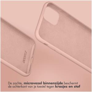 Accezz Liquid Silicone Backcover voor Samsung Galaxy S25 Plus Telefoonhoesje Roze