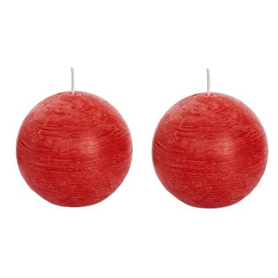 Spaas rustieke bolkaars - rood - 2x - D8 cm - 24 branduren - ronde kaarsen