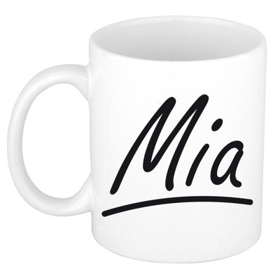 Mia Naam koffiemok - beker - met sierlijke letters - wit - 300 ml - Cadeau - Dames Mia Naam koffiemok - beker - met sierlijke letters - wit - 300 ml - Cadeau - Dames