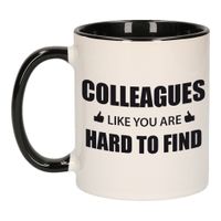 Collega cadeau mok / beker zwart colleagues like you are hard to find   -