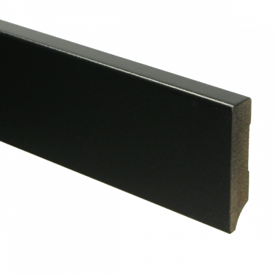MDF Moderne plint 70x15 voorgelakt RAL9005 - lengte 240cm