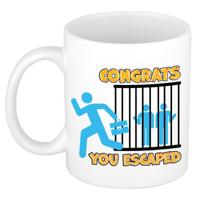 Cadeau mok voor collega - blauw - you escaped - afscheid/pensioen - keramiek - 300 ml