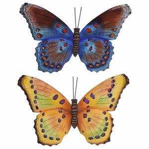 Set van 2x stuks tuindecoratie muur/wand vlinders van metaal in geel/paars en bruin/blauw 35 x 24 cm